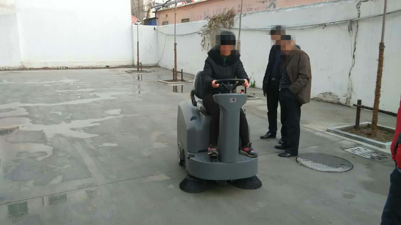 高美掃地機(jī)使用過程中會(huì)遇到這樣的問題該怎么辦？