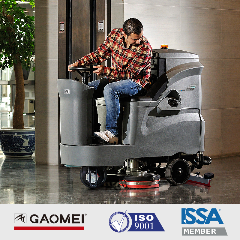 工廠灰塵地面使用駕駛式洗地機清潔的優(yōu)點是什么？